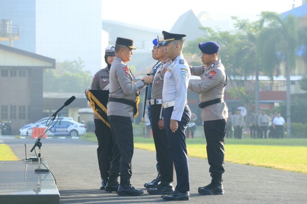 Operasi Patuh Semeru 2024, di Lapangan Mapolda Jatim, pada Senin (15/7/2024).